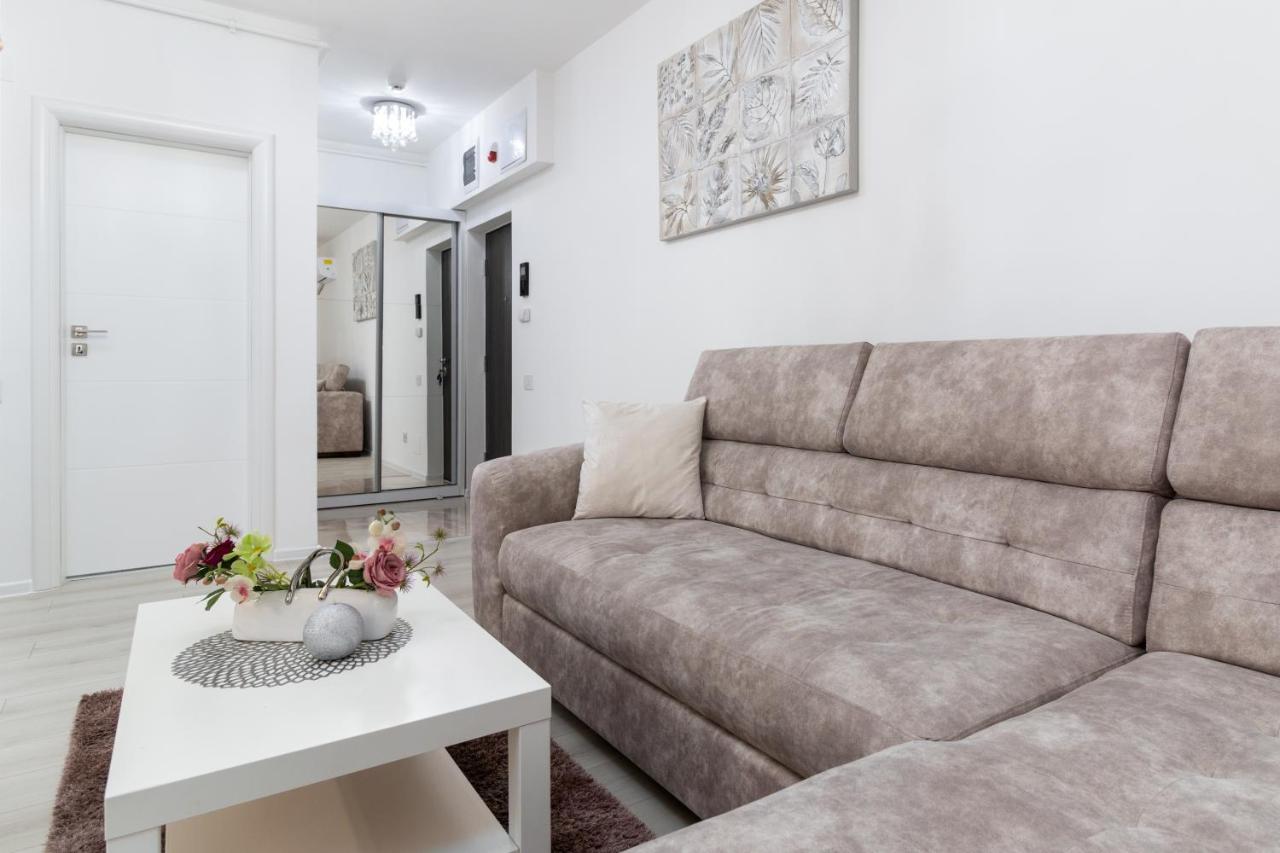 Premier Apartment Luceafarul Oradea Buitenkant foto